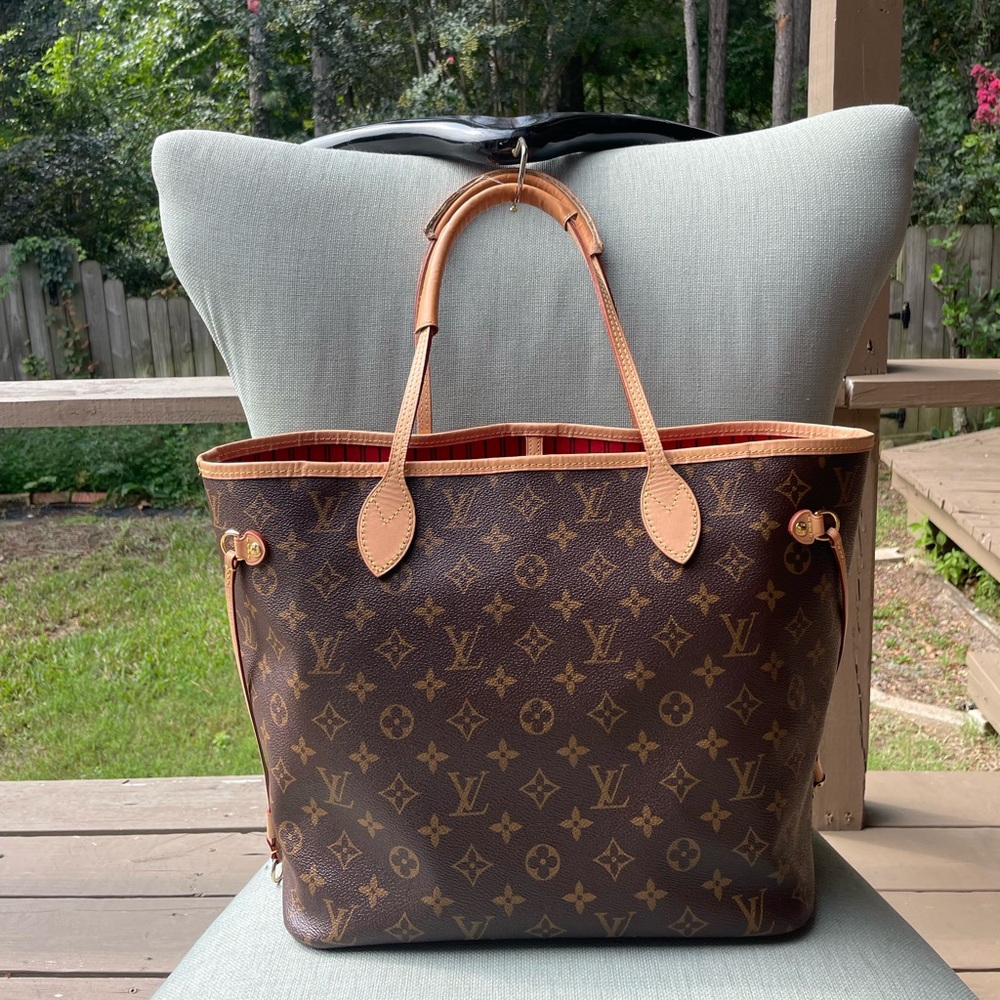 Authentic Louis Vuitton Monogram Neverfull MM